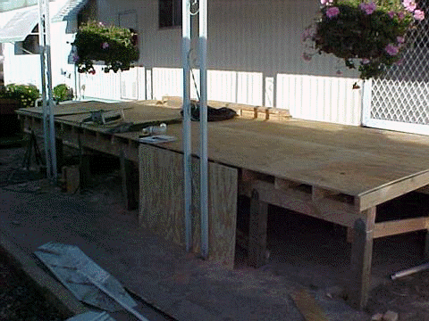 mhomeporch3.jpg (29088 bytes)